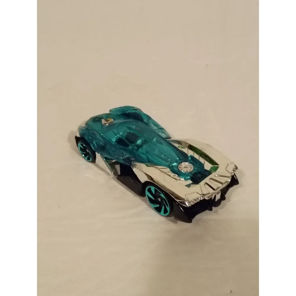 Hot Wheels Marvel Character Cars Vision Die-Cast Toy Car Teal Chrome 1:64 Scale